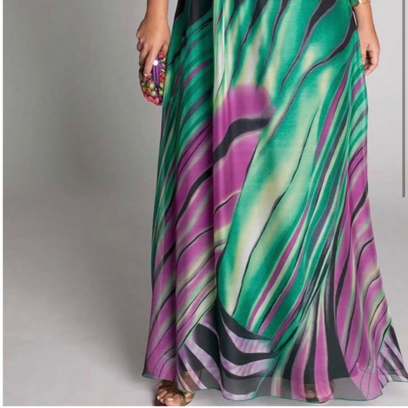 IGIGI by couture plus size dress size 14/16 - Picture 2 of 16